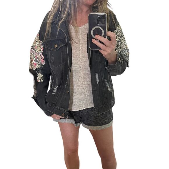 Fabrik Black Distressed Denim Embellished Jean Jacket Size Medium - Picture 6 of 13